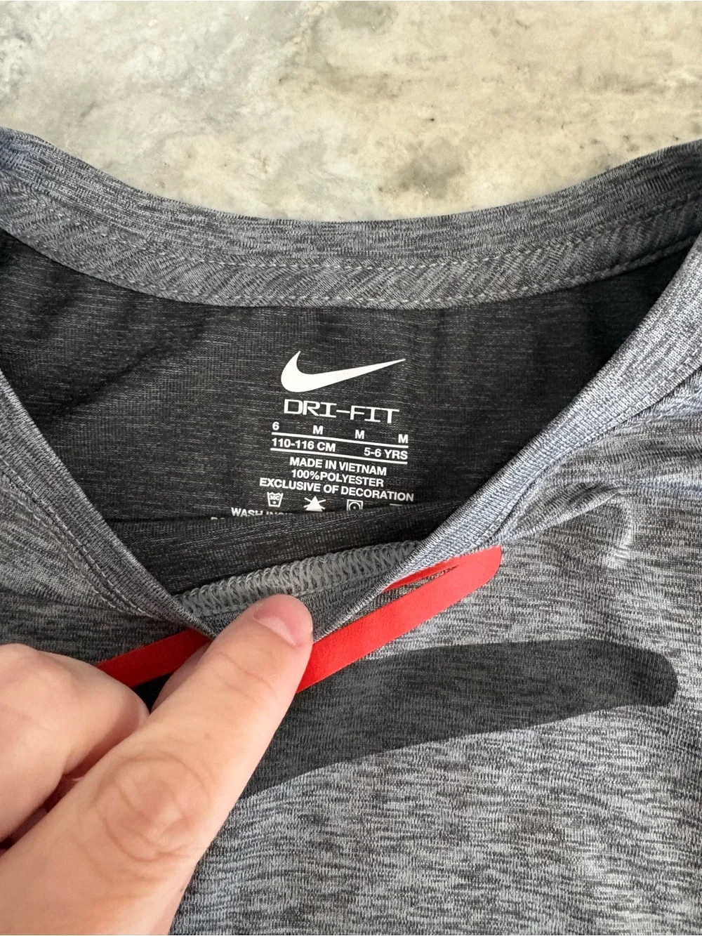 Boys Nike Gray Dri-FIT Set with Red Accents Athletic Shorts Tshirt Sz 6